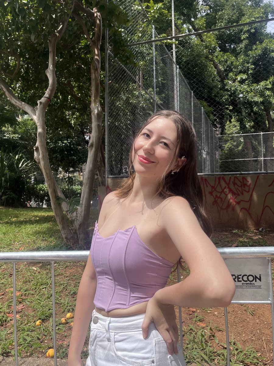 nandapsz's tweet photo. que saudade do show do twice🥹 https://t.co/k7ZIiF9AK8