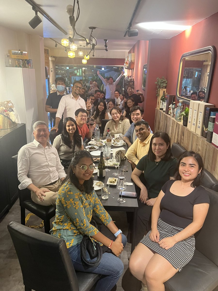 BenChiangEY's tweet image. It’s important to set aside time to connect and catch up as an executive team, and even more so when we are in the midst of our busy season! Really proud of this team as we continue to grow from strength to strength! 

#ey #TechnologyRisk #Assurance #ShapetheFutureWithConfidence