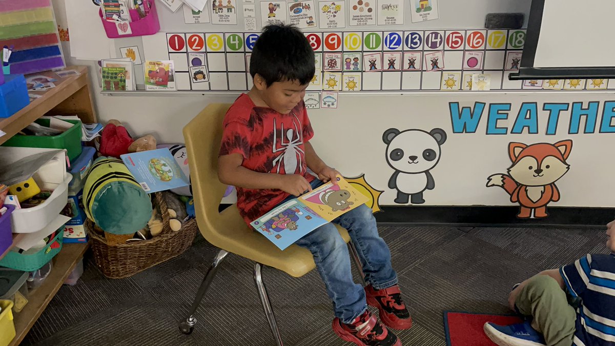 PreK_rocks_'s tweet photo. Highlight of my day! A former student came to ready to me!! @BrookridgeSMSD #earlyedsmsd https://t.co/oxgq6o8ayJ