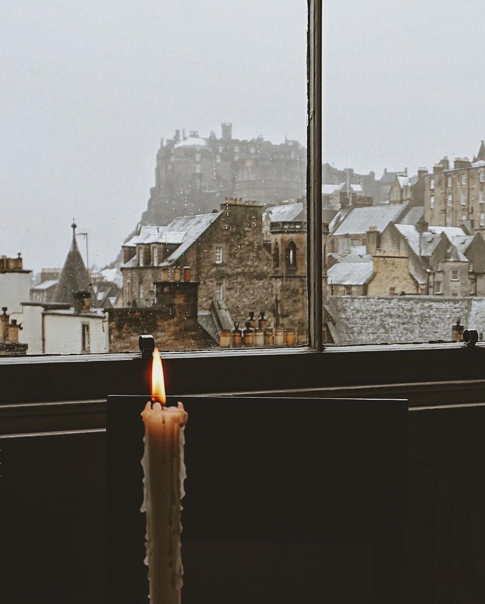 archi_tradition's tweet photo. Winter in Edinburgh ❄️ https://t.co/mYELduGao5