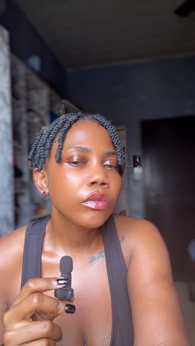 ManagerCurious's tweet image. So someone asked me, what will you do about your loose skin?

Me: Nothing

Person: Why?

Me: It is my daily reminder that I came, I saw and I conquered obesity.

I won this fight, I won this fight👏. 62kg down will never be a joke🎉