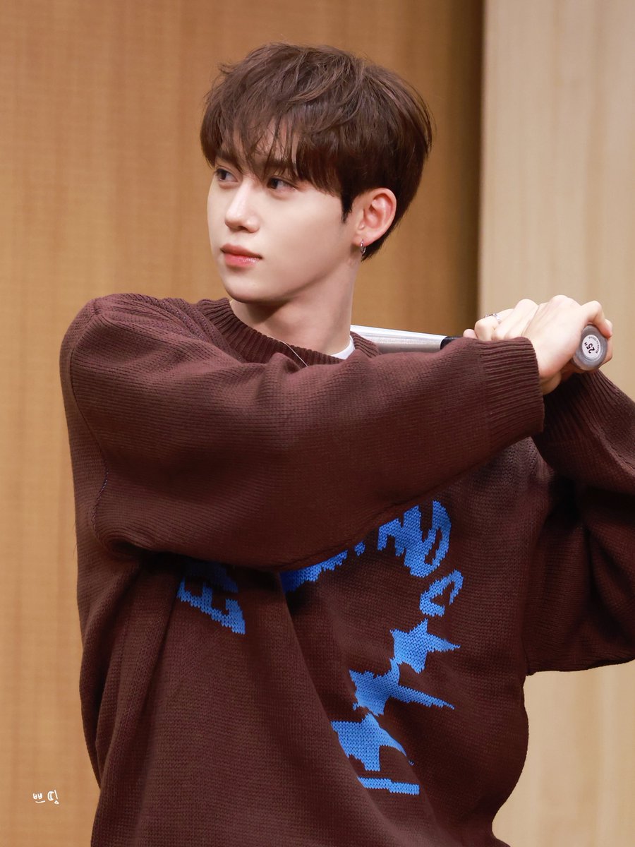 hi_ys_'s tweet photo. #황윤성 #DRIPPIN #드리핀 

🤎🐻🎂

#가을이_외롭지않게_태어나준_윤성아_생일축하해
#Love_is_always 
#해피윤성데이에요 https://t.co/koYEMax5mH