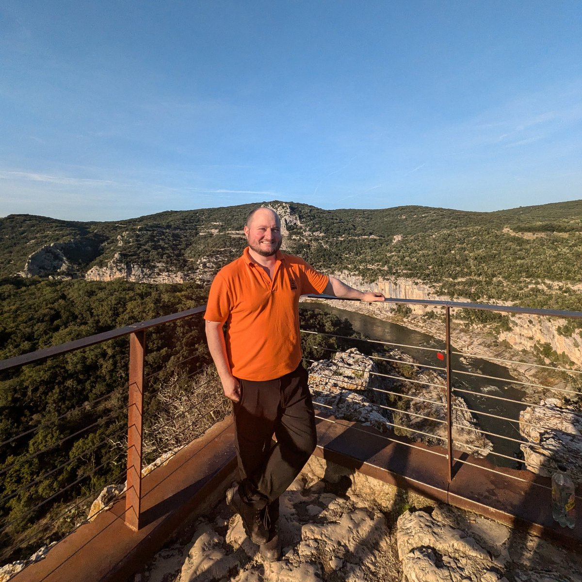 ScanningScience's tweet photo. Final days for the @CumbriaUni geography trip to France, with huge thanks to @MeropsField was able to see many firsts for me over the week. But hard to top a natural bridge, super cute jumping spiders and goat based traffic in the ardeche. https://t.co/bh0Iqk17mg