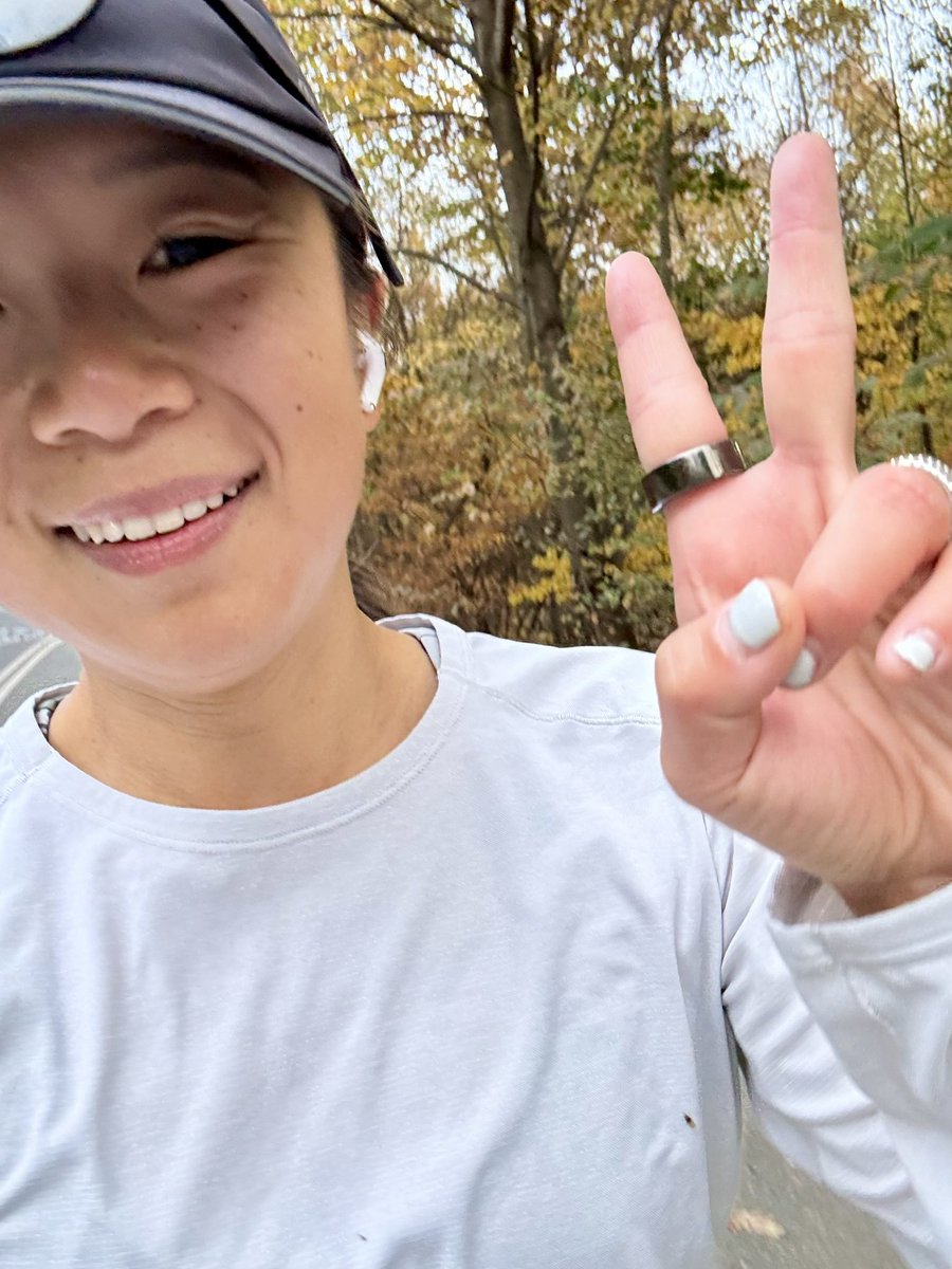 ddwchen's tweet photo. i usually like to rawdog it on runs but felt inspired to relisten to my convo with @ConejoCapital for the 4th time this morning #rehashrunclub https://t.co/CeuNlRkXy9