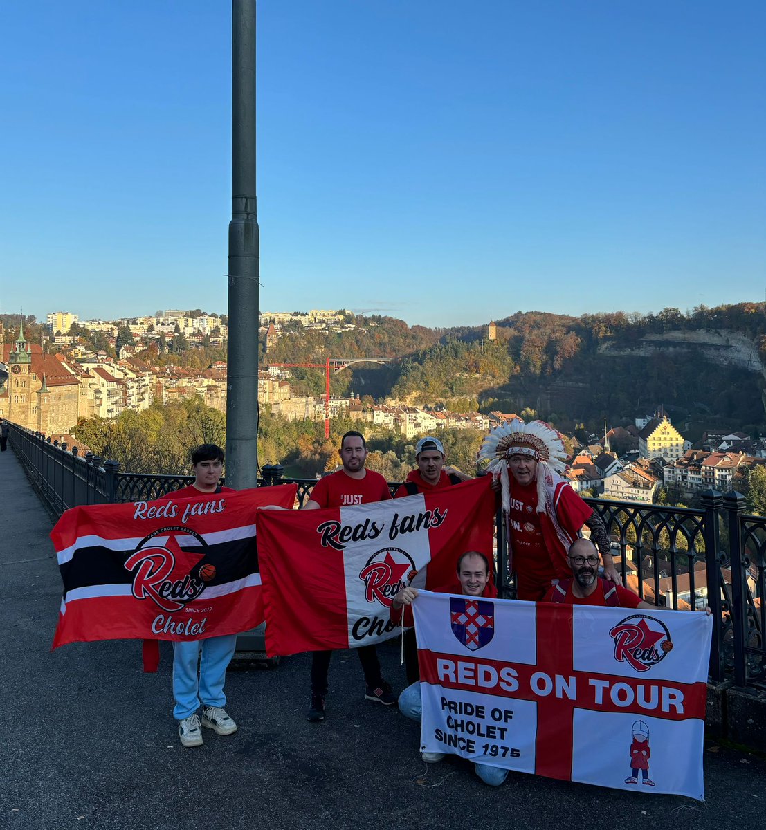 L'équipe pourra une nouvelle fois compter sur le soutien des <a href="/RedsCholet/">Reds Cholet</a> ce soir à Fribourg !

Merci les gars ! 🫶❤️🤍

#CBFAMILY