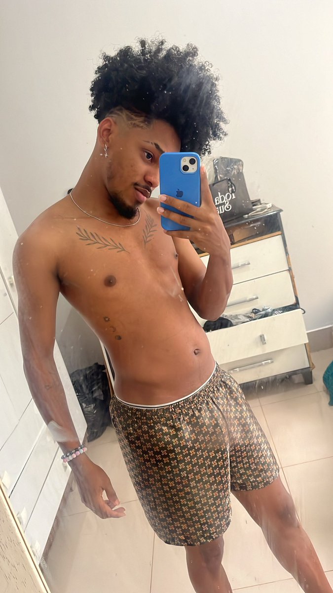 uroninho's tweet photo. Régua máxima 🔥📏 https://t.co/CzAgytbAcW