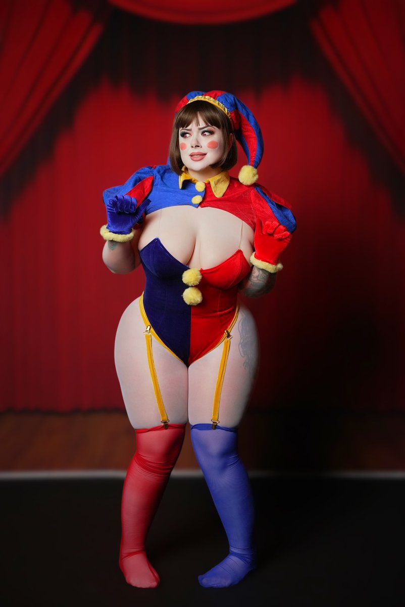 mysticbeingg's tweet photo. Day 29/31 days of Halloween | Pomni from The Amazing Digital Circus 🎪 #pomnicosplay #theamazingdigitalcircus https://t.co/ZF4pFWsY0W