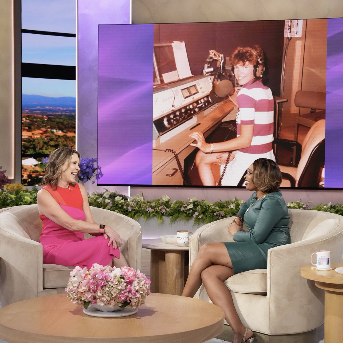 HannahStormESPN's tweet photo. So great to join the @JHudShow to discuss my career, hoops, and the importance of regular breast cancer screening. Our interview airs today! Thank you for having me @IAMJHUD. You’re amazing! 📺🩷 #BCAM #FightCancer #VFoundation https://t.co/tLLsSN5cMh