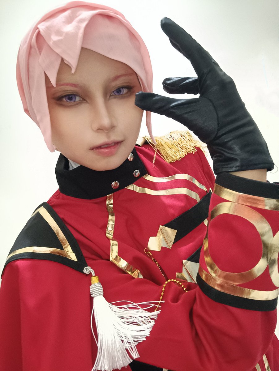 sticlauge's tweet image. HBD mas, plz pulang ke akunku. Ga pulang kita cerai