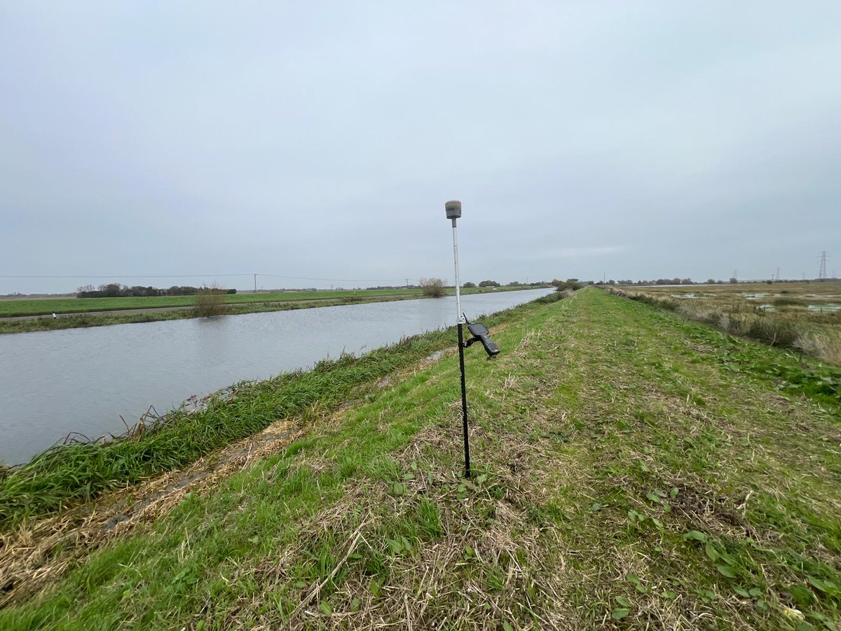SamDexter_SG's tweet photo. Winter work begins out on the River Nene. First look into the cross section and embankment survey conducted by Storm to inform local authorities on improving flood defenses throughout Northamptonshire https://t.co/naQzoRg4r6