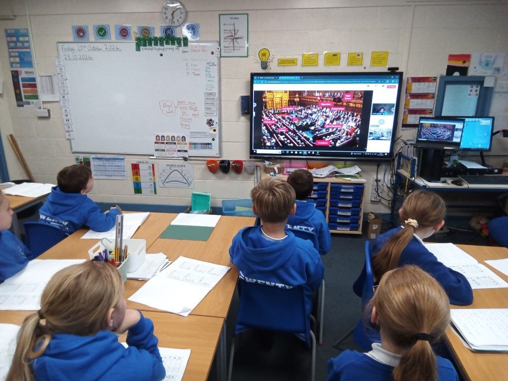 📣 Last Friday, Y5/6 had a great afternoon with Baroness Fookes, learning about democracy and the role of the House of Commons and the House of Lords. The children found out what it is like to work in Parliament and what an MP’s duties are.

Well done everyone! 😊👏