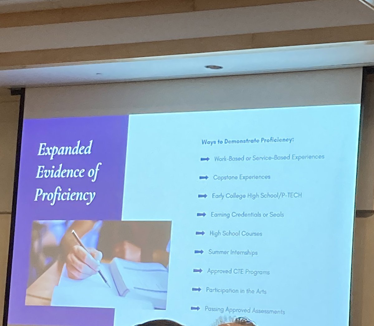 Diane Fox tweet media