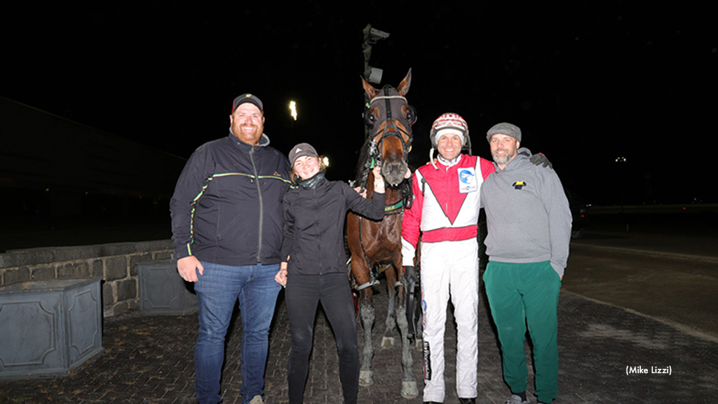Congratulations to <a href="/PerEngblom/">Per Engblom</a>, who notched his 1,000th career training victory on Monday, Oct. 28 at Yonkers Raceway → tinyurl.com/282c56qp #harnessracing