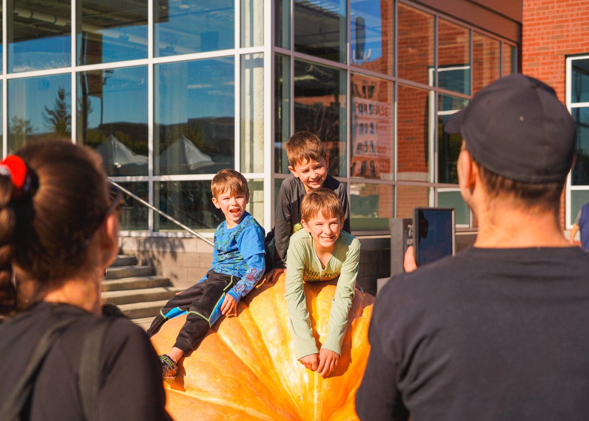 MonsterPumpkins's tweet photo. Reliving unforgettable moments from the festival! Grateful for these snapshots that capture the spirit and energy of the weekend. Until next time, enjoy these memories! 📸 🎃 

Photography by: @Jordan_kullen https://t.co/CpjTlm1P5s