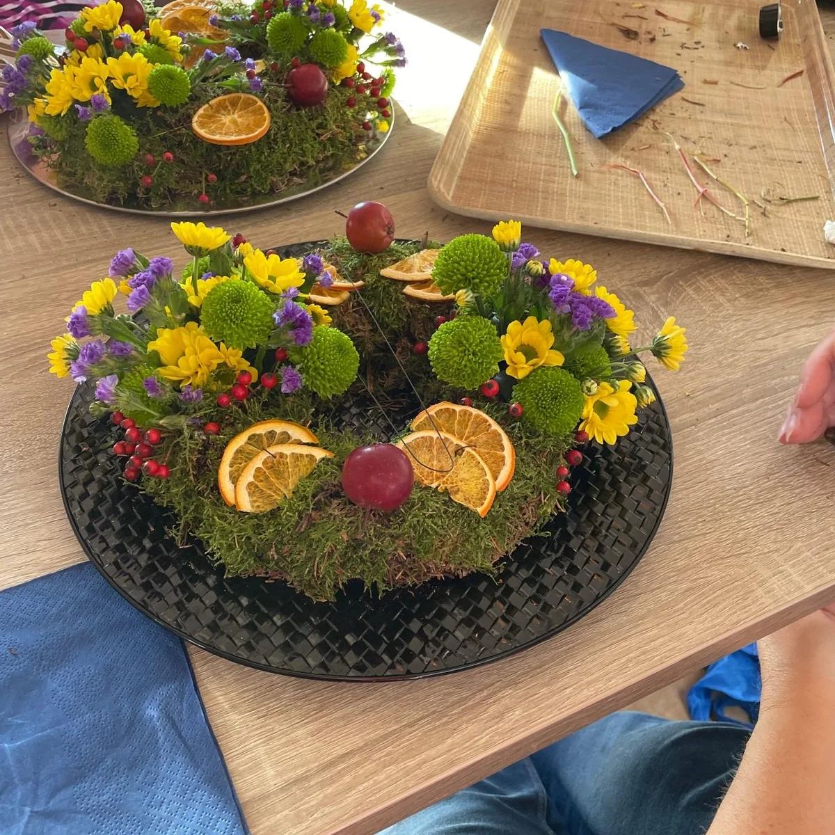 Workshop bloemschikkien in Buitenkamer groot succes inrijswijk.com/2024/10/29/de-…