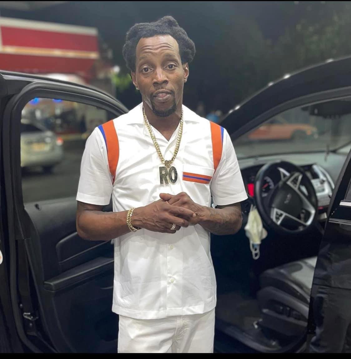 Coach2Bless's tweet photo. Today marks the day that my best friend was killed as an innocent bystander leaving behind two beautiful daughters.
RO Iโll never be able to replace you but as the only friend to make me a God Daddy iโm gonna stand in the gap and stand on business. #LLRO https://t.co/YZ8xzkP2Ul
