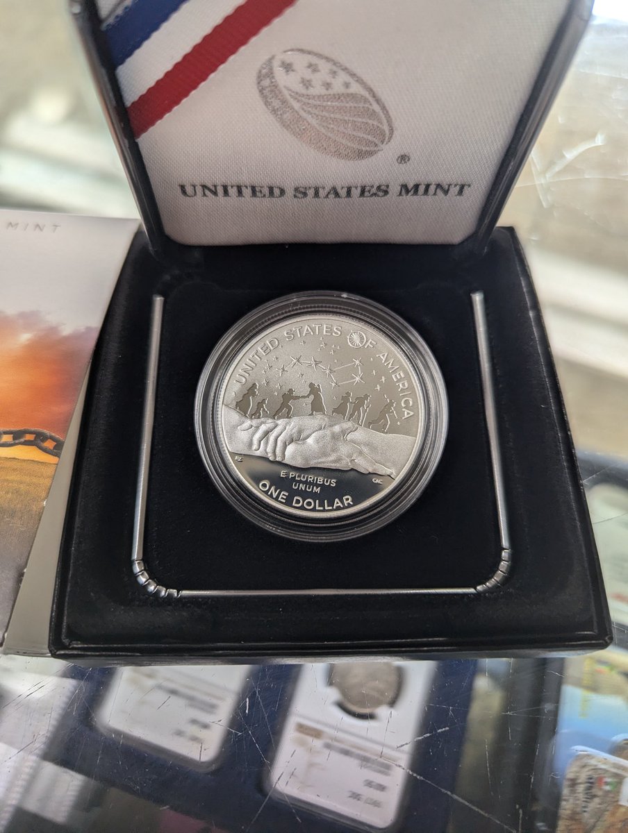 HeritageGold's tweet image. Own a piece of history! 💫 This stunning 2024 Harriet Tubman commemorative silver proof coin honors the legendary abolitionist. Perfect for collectors and history buffs alike. Don't miss out! #HarrietTubman #CommemorativeCoin #SilverProof #History #Collect #Investment