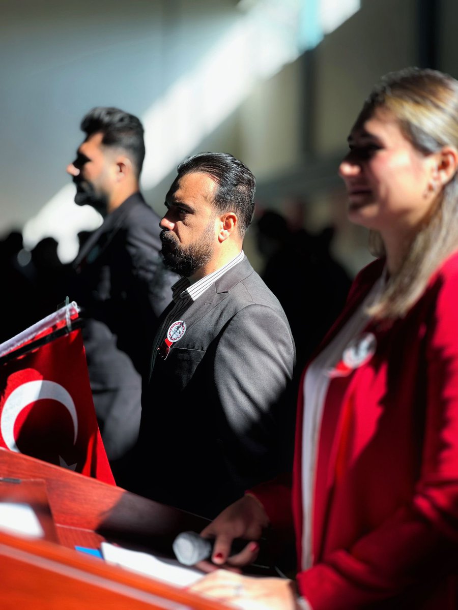 Ey Öğretmenler! 
"Cumhuriyet; sizden fikri hür, vicdanı hür, irfanı hür nesiller ister." 
 #OnunEseri