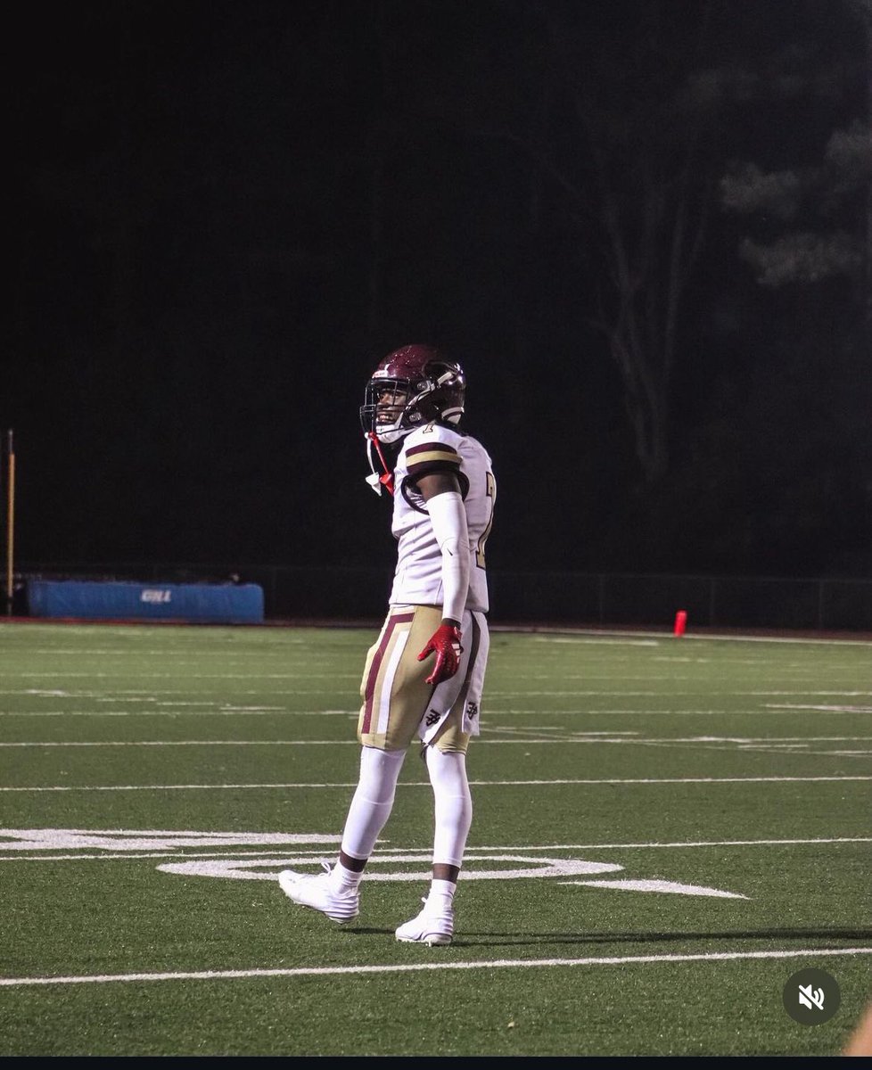 Mj Adams
5'11 170
Senior safety 
Can play cb nickel and both safeties
 5 picks
50+ tackles  
Thru 9 games!

hudl.com/video/3/159948…