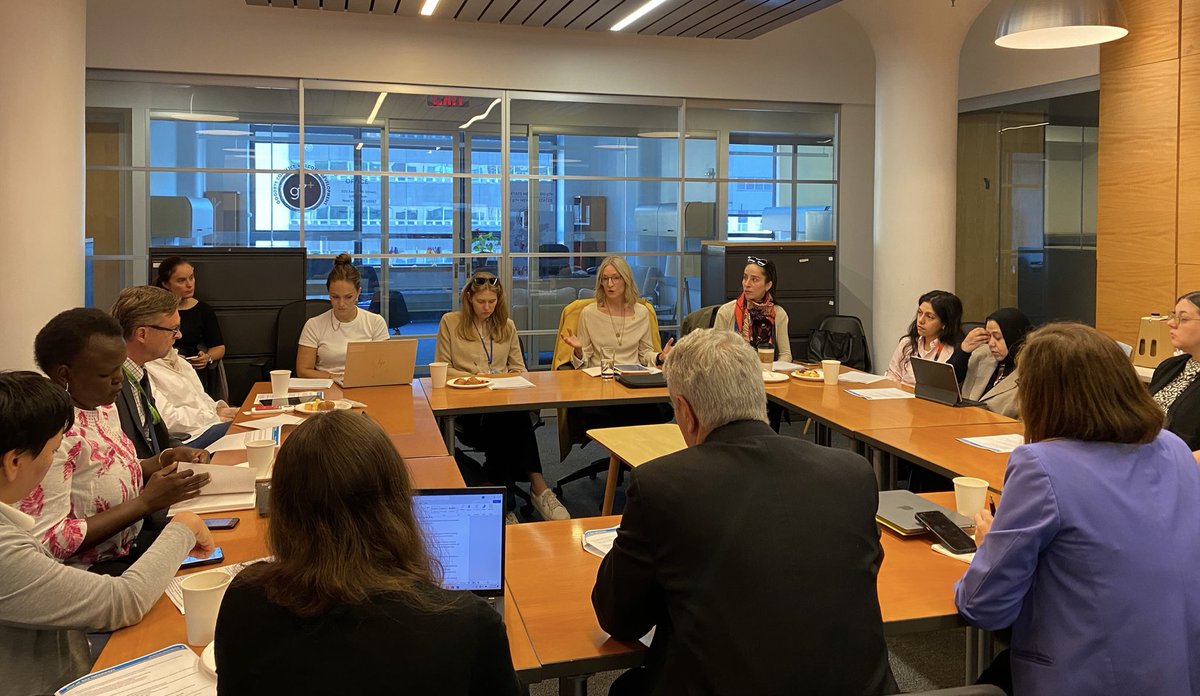 whatthewomensay's tweet photo. The meeting provided an opportunity for open &amp; candid reflections on the progress &amp; gaps in the implementation of #peacebuilding &amp; sustaining #peace globally, centred on the main priorities of local #peacebuilders based on their experiences with the UN system. https://t.co/ScqVyfF69Q