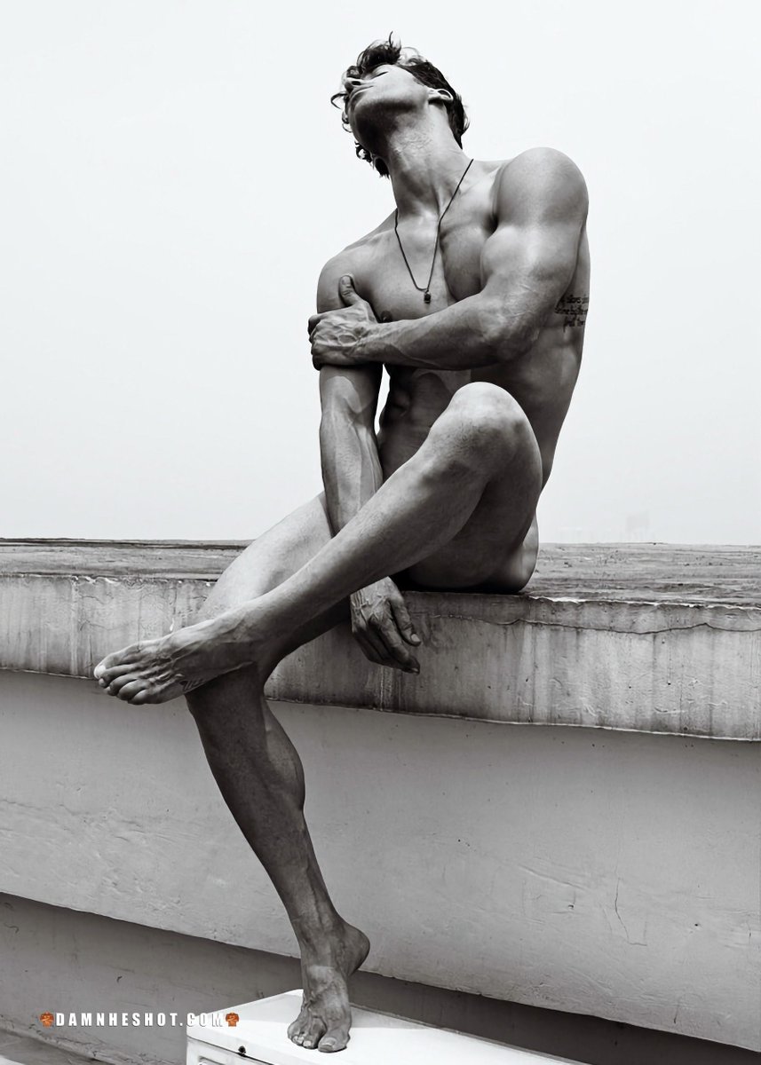damn_hes_hot's tweet photo. DAMN HE'S HOT!
Follow for multiple daily pics of nothing but hot men! 

Tumblr / Mastodon / X (Twitter) / Amazon Wishlist: https://t.co/EHU23KX8GY

#damnheshot #hotguys #guys #hotmen #men #stud #fit #hot #fitguys #gay https://t.co/32576bAGve