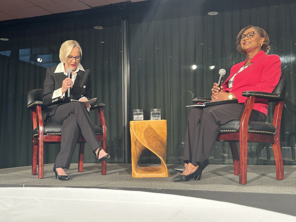 SXSW_TheBlanton's tweet photo. Thank you @LBJLibrary for hosting #LBJFutureForum w/ @NASA_Johnson Space Center Dir  @v_wyche and @TXSpaceComm board of directors chair @GwenGriffen. It was great to hear such a strong commitment to the public private partnership to explore the cosmos w/ @elonmusk and @SpaceX https://t.co/3oDOPVgJUB