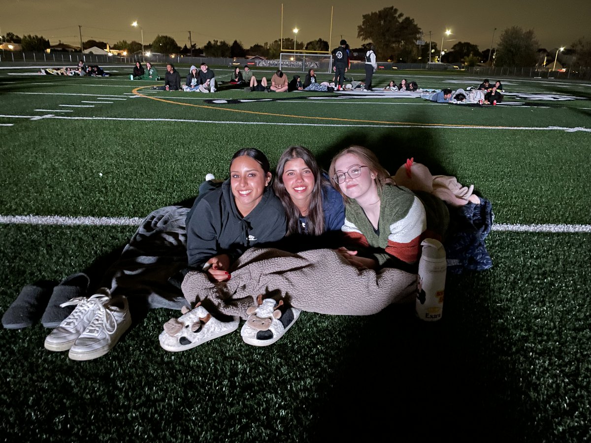 Epchs231's tweet photo. A look back at last night's Halloween Movie Night on the football field, the first event of its kind at EPCHS.

@ActivitiesEpchs https://t.co/9dicMwfavf