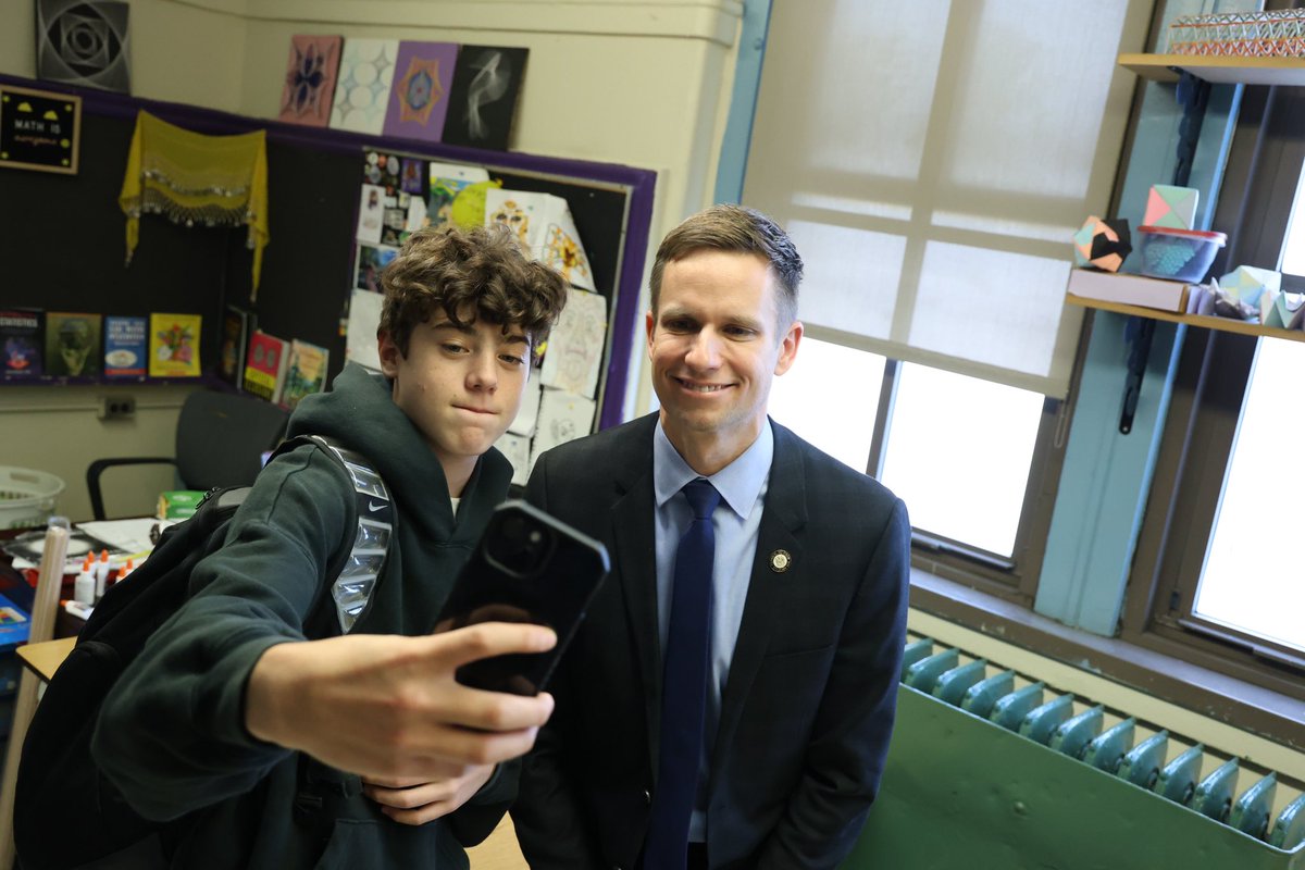 Erik Bottcher tweet media