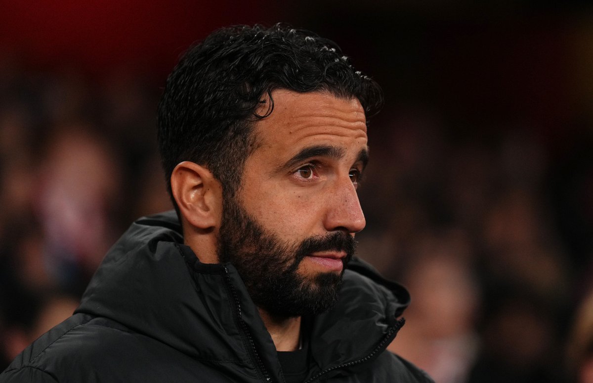 Mirror Football (@mirrorfootball) on Twitter photo 🚨 As Sporting confirm Man Utd's move for Ruben Amorim, <a href="/DiscoMirror/">David McDonnell</a> takes a look at how the Red Devils could line up under their new boss - and whose place could be under immediate threat
mirror.co.uk/sport/football… 🚨 As Sporting confirm Man Utd's move for Ruben Amorim, <a href="/DiscoMirror/">David McDonnell</a> takes a look at how the Red Devils could line up under their new boss - and whose place could be under immediate threat
mirror.co.uk/sport/football…