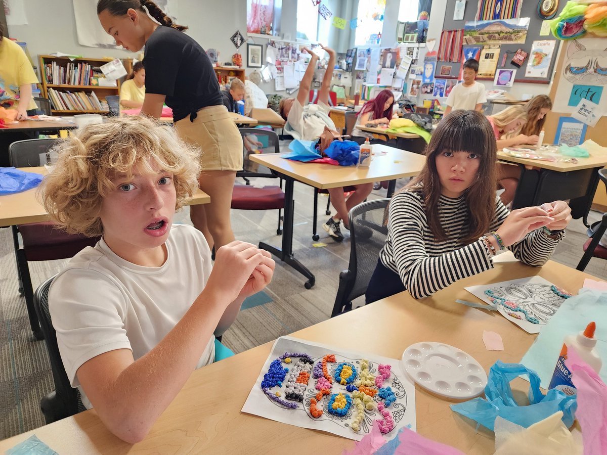 OdsSrawh's tweet photo. Más calaveras from 7th grade and a sneaky peek at what 4th grade is working on! I can't wait to dee them lit up!!  @AlumniOakhill @MaggieMNewhouse @OakhillDay https://t.co/LeYnMIQhwg