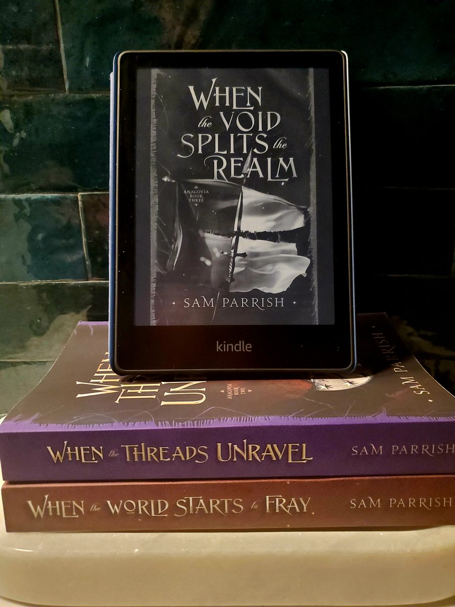 williamjadams3's tweet image. Today&apos;s the day! @sampwrites&apos; final book in her Anagovia trilogy is now out!!!

Sam couldn&apos;t hype it as much as this story/series deserves due to life, so help me give her &amp;amp; this book all the love we can!!!

Review &amp;amp; links ⬇️