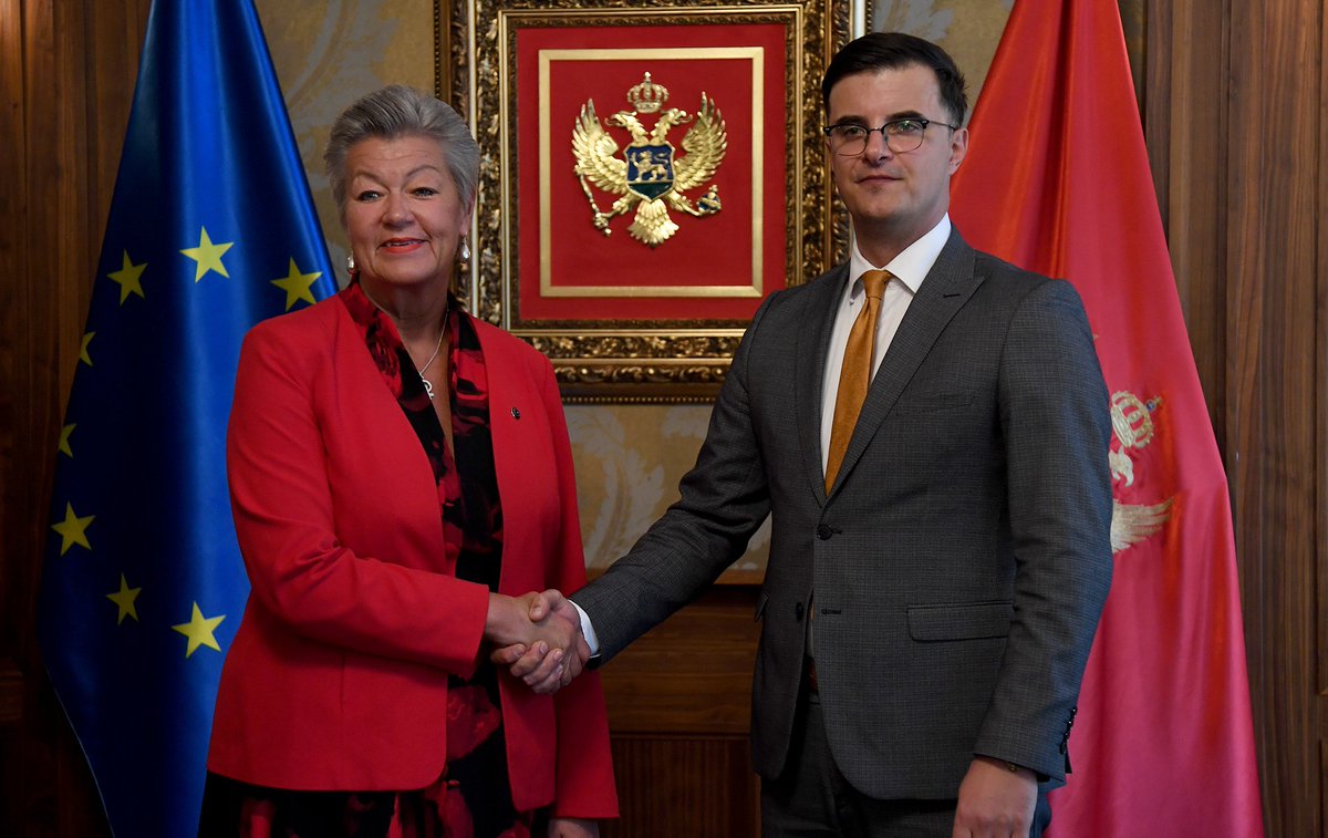 Ylva Johansson (@ylvajohansson) on Twitter photo Exellent to meet ministerĀ <a href="/SaranovicDanilo/">Danilo Saranovic</a>. He hosted a great Western Balkans Ministerial Forum yesterday. Today in our talks on the fight against organised crime I was impressed by the measures to reform police recruitment, to counter corruption, and build trust. Exellent to meet ministerĀ <a href="/SaranovicDanilo/">Danilo Saranovic</a>. He hosted a great Western Balkans Ministerial Forum yesterday. Today in our talks on the fight against organised crime I was impressed by the measures to reform police recruitment, to counter corruption, and build trust.
