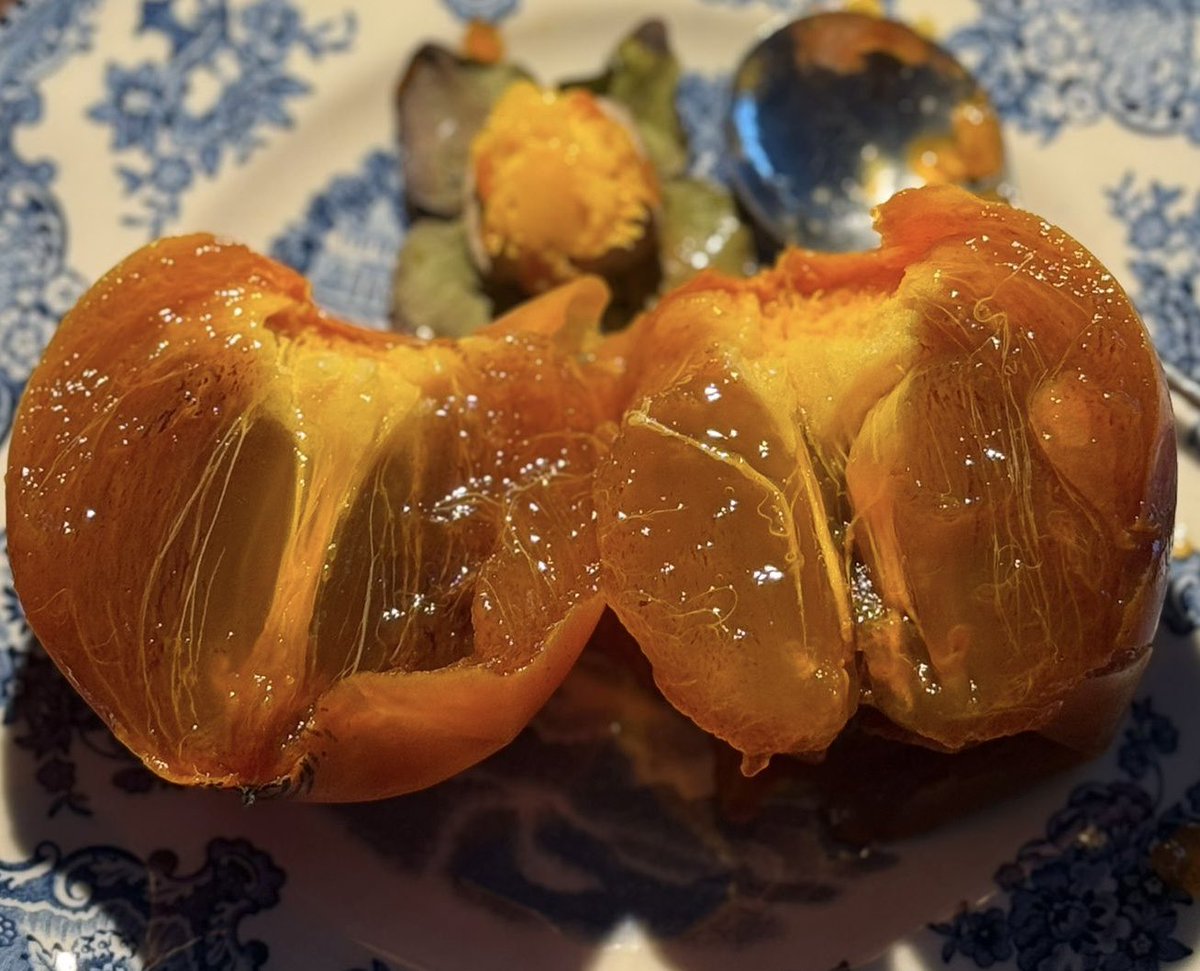 luisannamesseri's tweet image. Autunno. Il diospero. La merenda di quando ero bambina. Nessun dolce e’ più buono #merenda