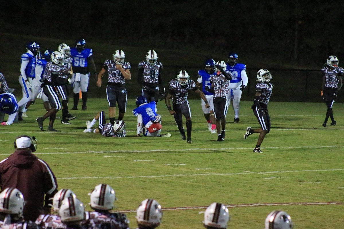 Grateful to receive an 🅾️ffer from <a href="/NEMCCTigers/">Northeast Tigers</a>  <a href="/CoachGDavisFB/">Greg Davis</a>  <a href="/coachcannon97/">Coach Sean Cannon</a> 🤍💛