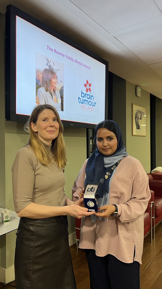 andrewlindsay36's tweet image. Congratulations to my PhD student Mai Alkurashi on winning the Ronnie Fehily Medal from @braintumourIRL for her research on glioblastoma