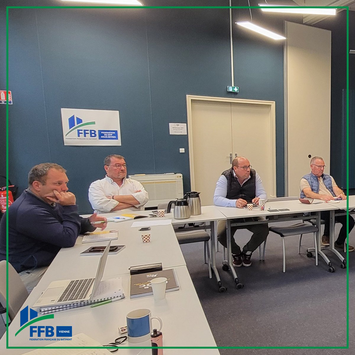 FFB_86's tweet photo. Le 18 octobre, nous nous sommes réunis pour échanger sur les enjeux liés au #désamiantage. 
Avec l’intervention d'Aymeric Bonnin de Diag Habitat.
Merci aux entreprises présentes : NAE, A2S, C3D, et
Gavanier. Merci également à la FFB79 ! 
#FFB #prevention #reunion https://t.co/fExidbQc3c