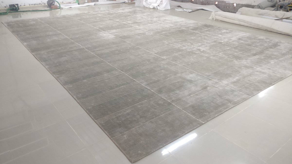 Custom_Rugs_10k's tweet photo. **✨ Diwali Special: Custom Rugs Tailored Just for You! ✨**
🎉 **Diwali Offer**: Enjoy exclusive discounts on all custom orders!  
📅 Limited time only – make your home shine this festive season.✨ Celebrate in style with Custom Rugs Factory!  
Visit us for more info. https://t.co/8GF1isIRV1