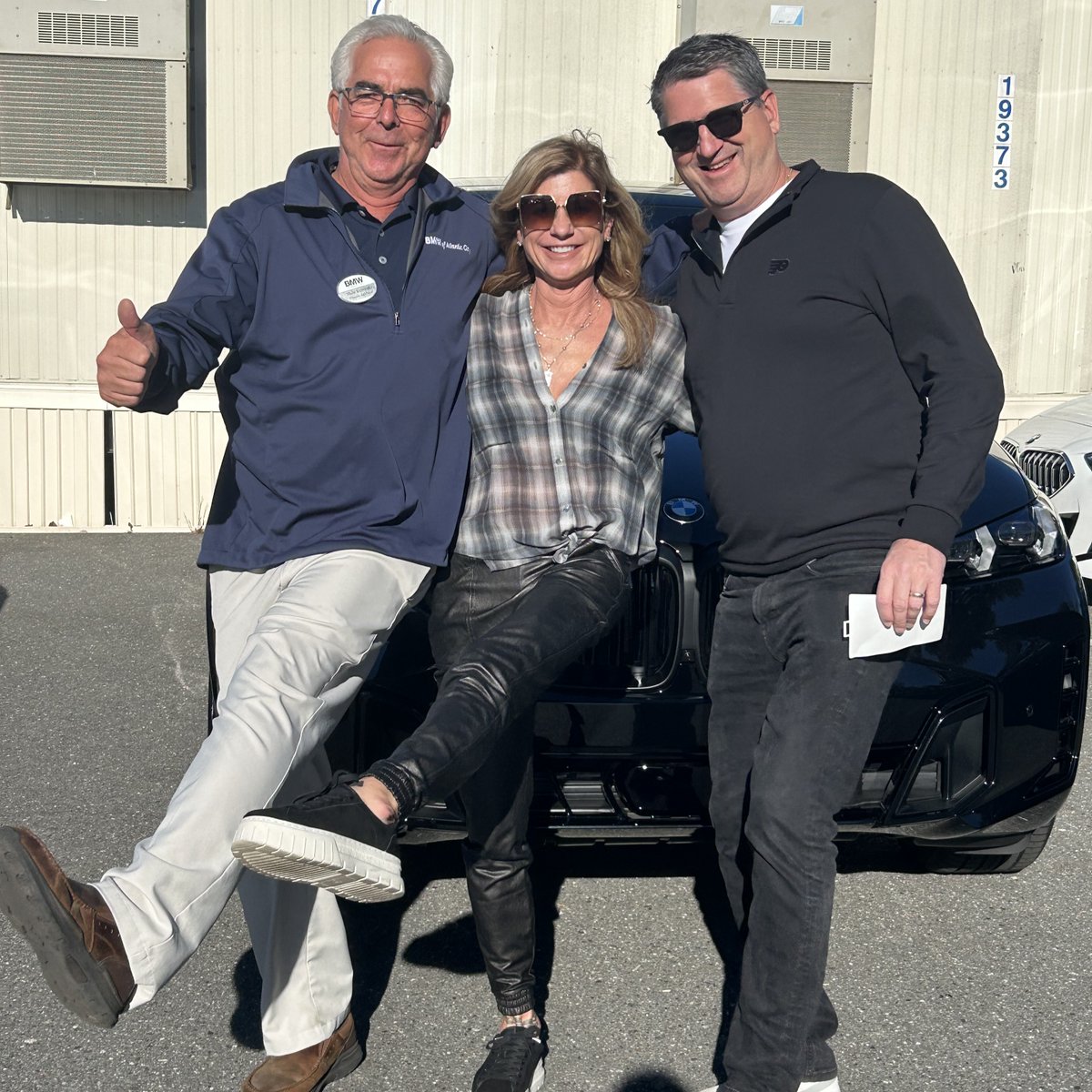 AtlanticCityBMW's tweet photo. ✨ These BMW X5 models are flying off the lot! We had a blast helping the Tang and Jones families drive home in their new Ultimate Driving Machines. Hurry in and secure your BMW before it's too late! ⏰ #BMWX5 #UltimateDrivingMachine #NewCar #BMW https://t.co/JLBk45jkXe