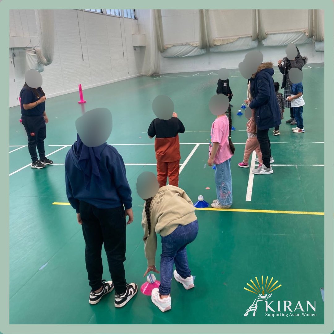 Last week, <a href="/EssexCricket/">Essex Cricket</a> hosted an amazing cricket session for our refuge women  and children and for some of our outreach women too🏏