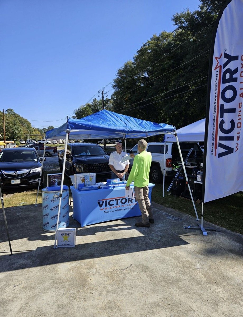 VictoryWeld's tweet photo. LAST week 👉

Victory at Open Houses! We support our customers as they support theirs! 

#victoryweldingalloys #welding #weldingdistributor #welder #weldernation https://t.co/IezOaSlh04
