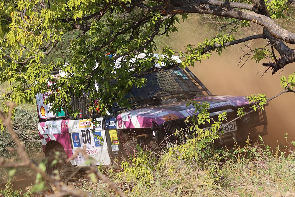 Rhino_Charge's tweet photo. Big cheers to Car 50, Zambarau Heels on Wheels for making their epic debut at the 2024 Rhino Charge! 👠🚙 After catching the Charge bug as spectators, this all-girls team hit the course with style and determination, reaching 8 checkpoints before some mechanical drama https://t.co/de7a0FO7qK