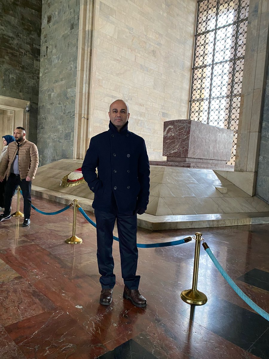 Bugün sayende en güzel bayramı kutluyorum Atam 🙏🇹🇷