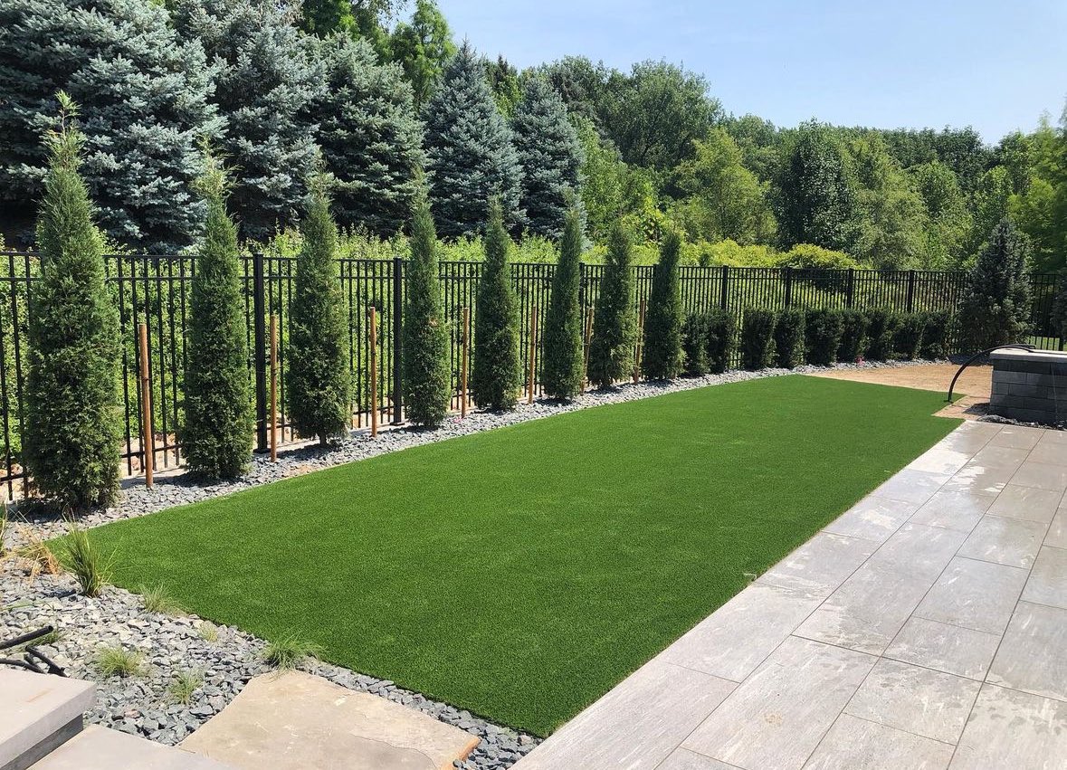 GreensNebraska's tweet photo. Say goodbye to the maintenance and pain of trying to grow grass on side yards and problem areas. 

Our clients love their premium lawn turf that looks and feels like the real thing!🌱 https://t.co/r9AVG4F6pq