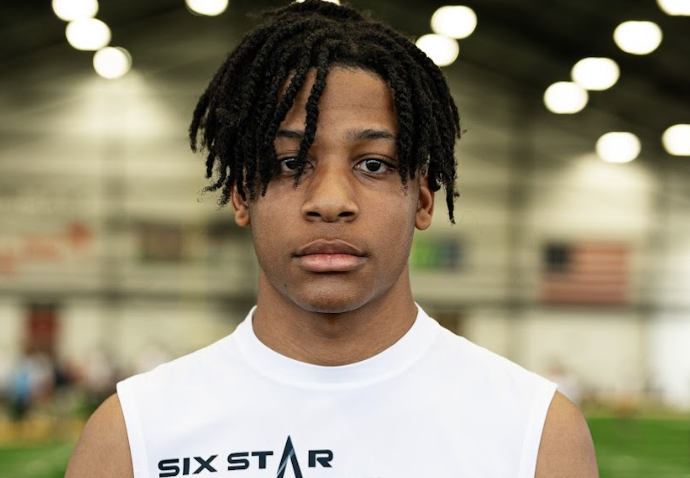 sixstarfootball's tweet photo. Olathe West (KS) 2026 CB Vaughn Overton @VOverton_9 has been lockdown during his junior year!
โญAllowed just 3 catches on 16 targets this season
โญHas been getting interest from Kansas, Kansas State, and North Dakota State. Holds an offer from Butler CC.
โญ๏ธWas a standout last spring at the Midwest Showcase last year!