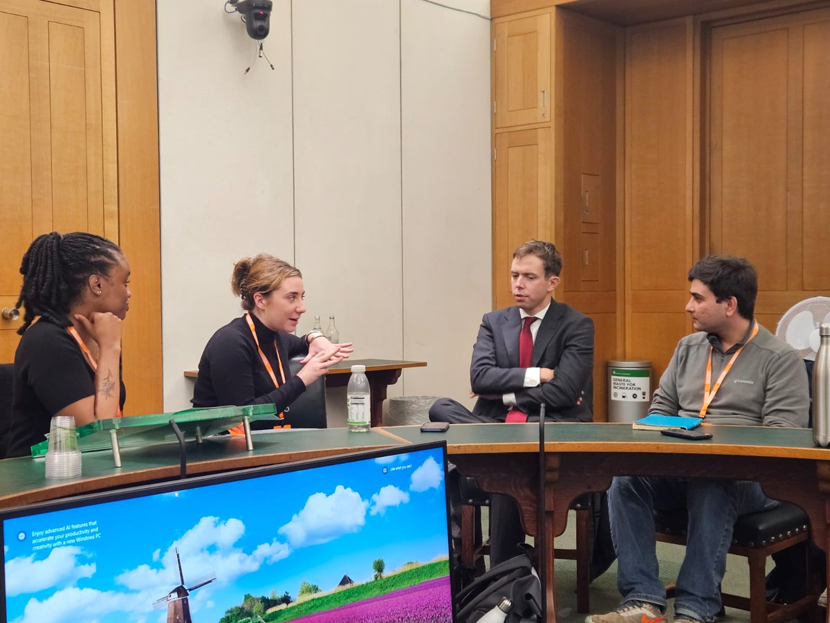 ⛰️ As part of our #EndTheCareCliff campaign, our young campaigners were in Parliament with copies of our new report yesterday.

💜 Thank you to the Parliamentarians that came along to speak to us.

🗒️ Read our report &amp; get involved with the campaign: BecomeCharity.org.uk/ETCC
#NCLW
