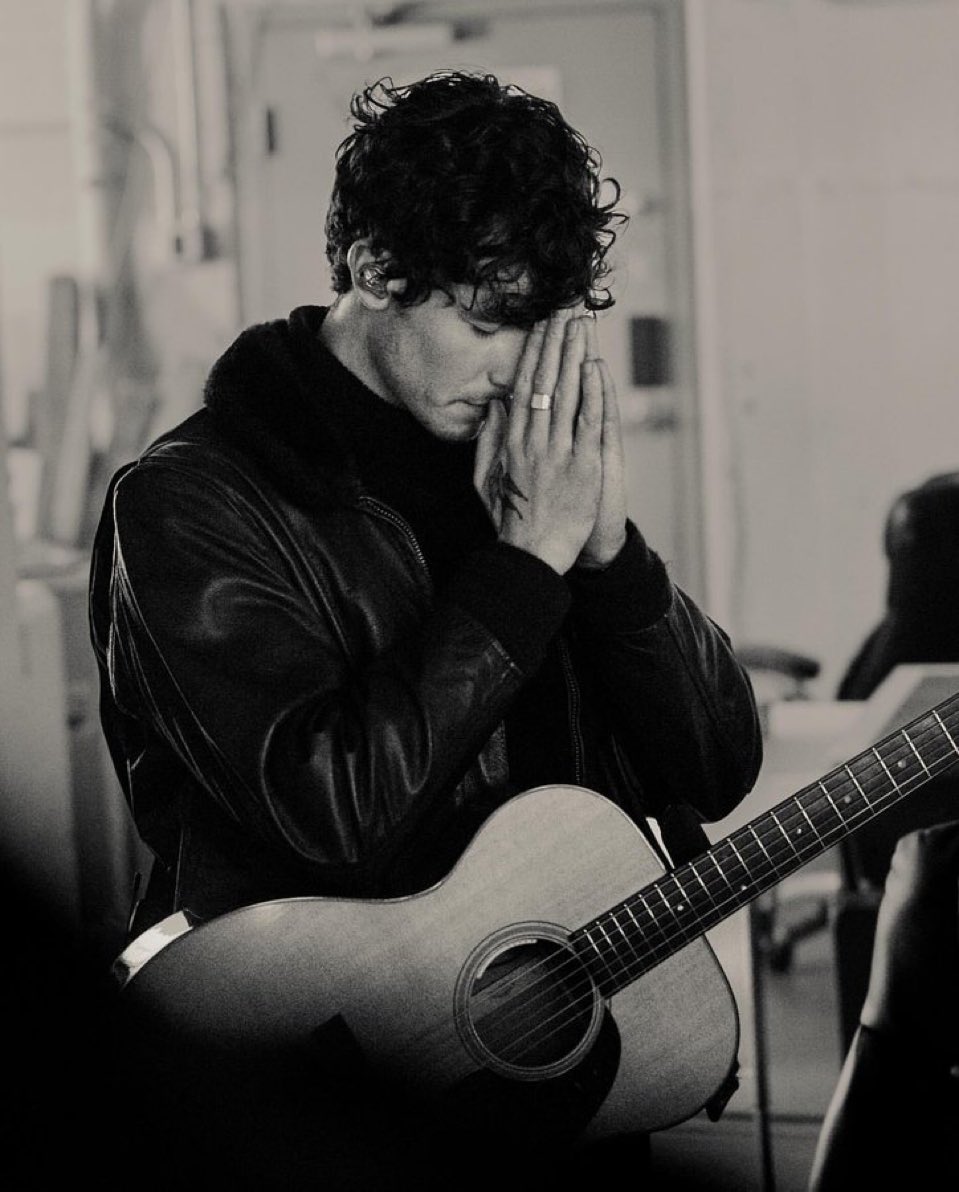 ShawnAsiaCrew's tweet photo. 📲 | Shawn via Instagram! https://t.co/SdaRh06Eqt
