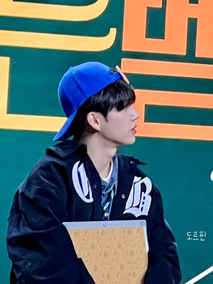dorphine1030's tweet photo. 🐻🎂❤️

#황윤성 #DRIPPIN #드리핀 
#가을이_외롭지않게_태어나준_윤성아_생일축하해
#Love_is_always https://t.co/mdRTegOAYo