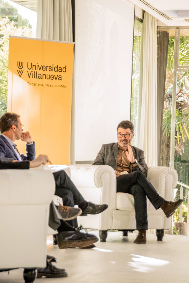 La Universidad Villanueva ha patrocinado la primera mesa redonda de la segunda jornada del <a href="/EncuentroMadrid/">EncuentroMadrid</a> 2024, titulada “España, necesitamos aprender del otro”, celebrada el sábado 26 de octubre en el Mirador de Cuatro Vientos.

<a href="/GarrochoS/">Diego S. Garrocho</a>, profesor de Filosofía Moral en la