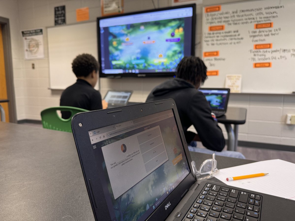 Bobby Lewis (Brian) tweet media