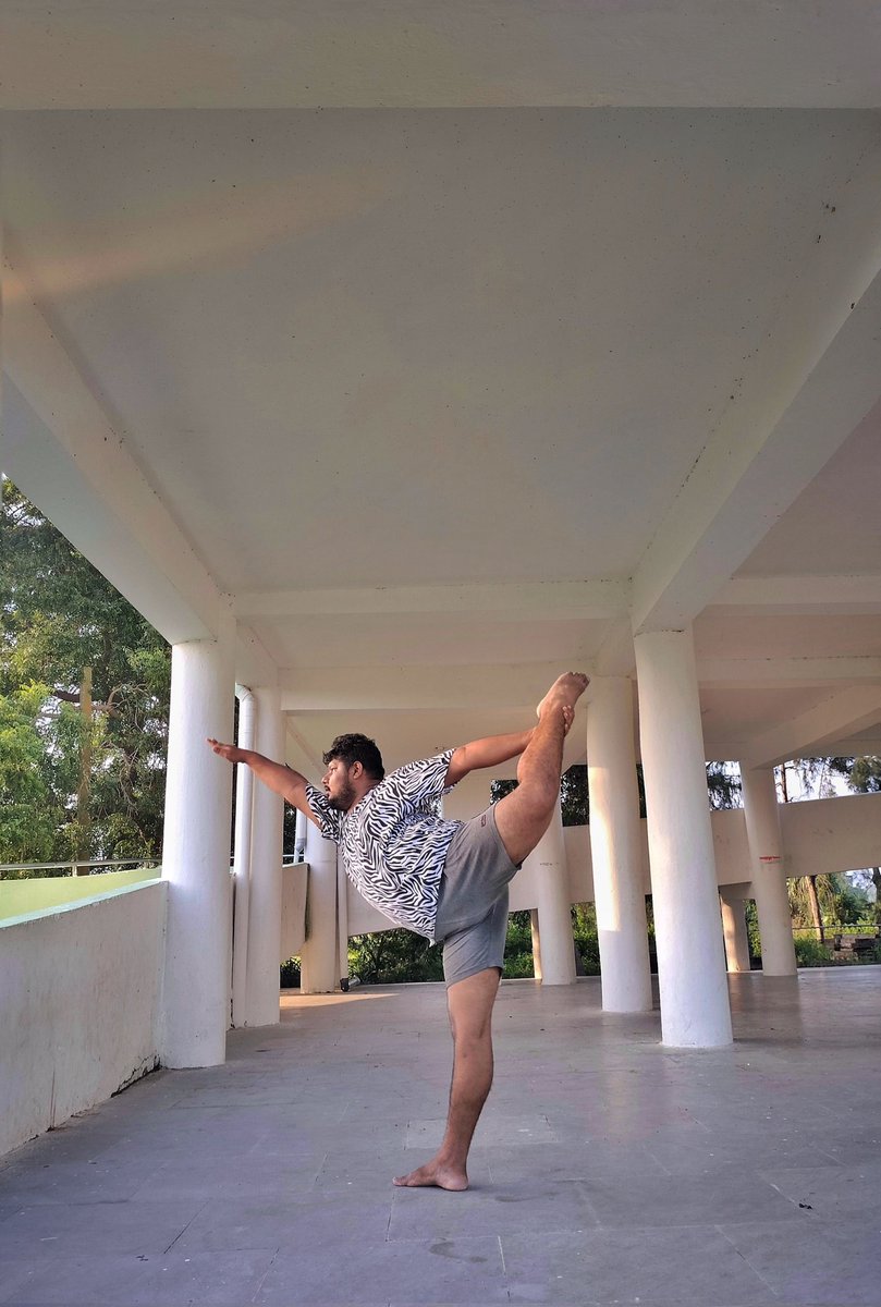 Sugarplum__02's tweet photo. Flying high 💞🌼💞

#fatsagay #desionline #deaiguy #yogaeveryday #LovingThisIdea #chubbybunny #chubforchaser #chub #bearboy https://t.co/0Qo3uNMd1D